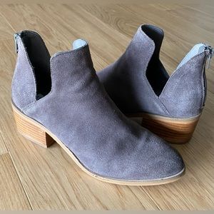 Steve Madden Suede Lancaster Bootie, Size 7, EUC